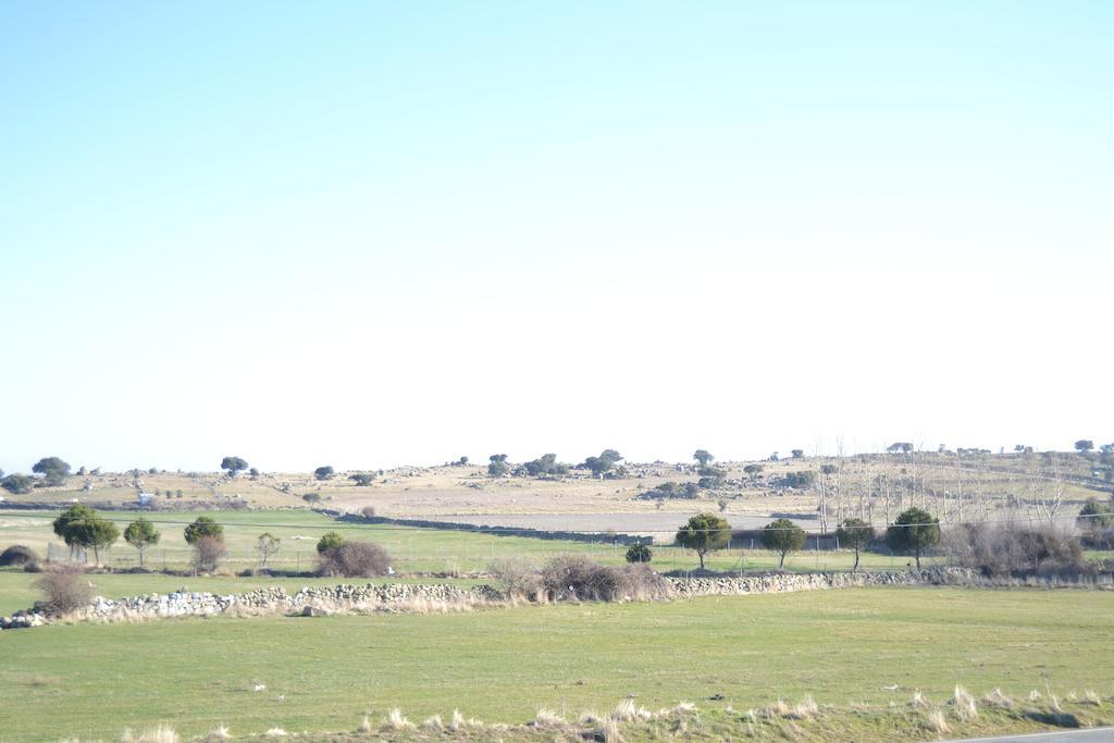 Casa Rural El Dolmen Bernuy-Salinero Luaran gambar